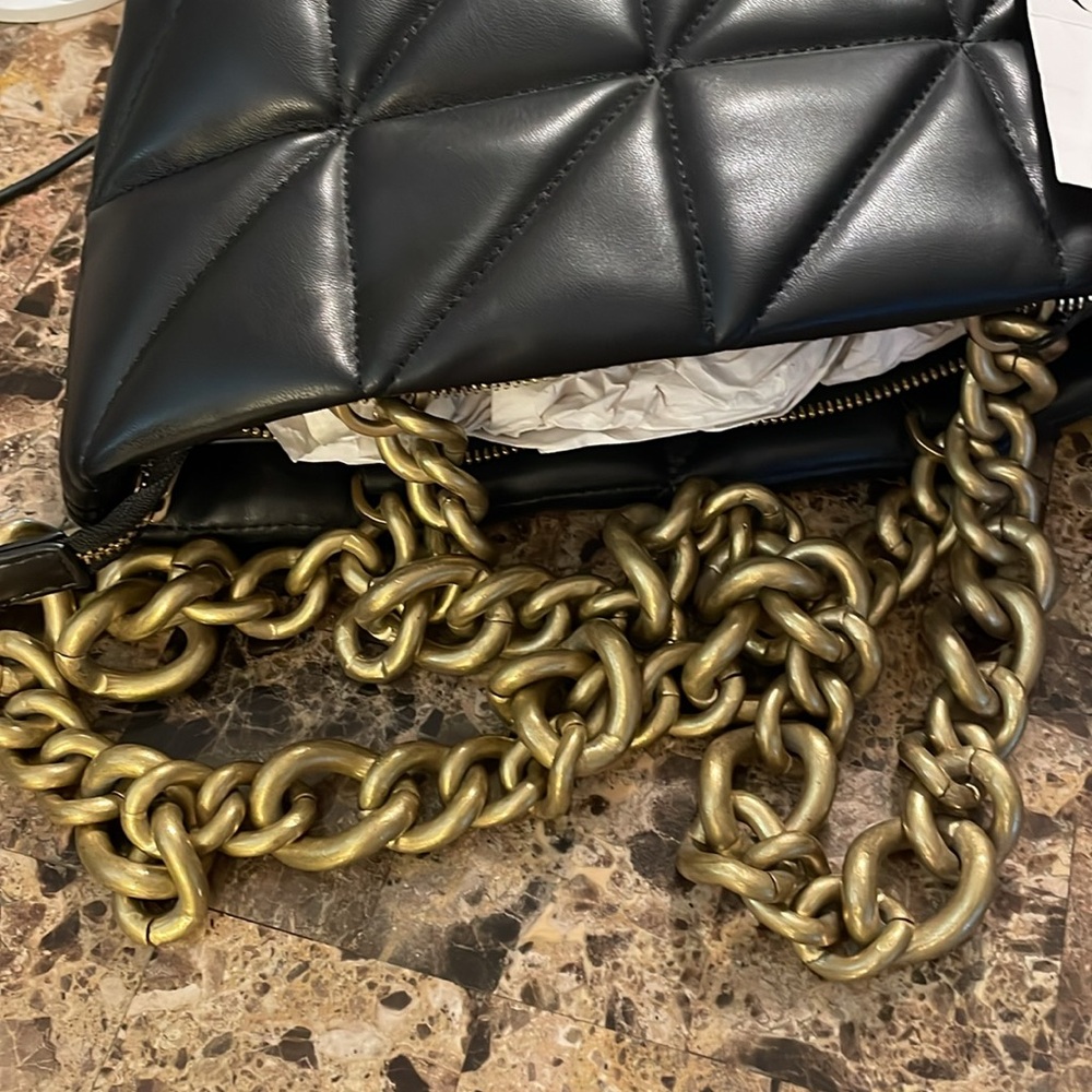 Zara Elegant Gold Chain Strap Black Quilted Bag - Picture 9 of 12